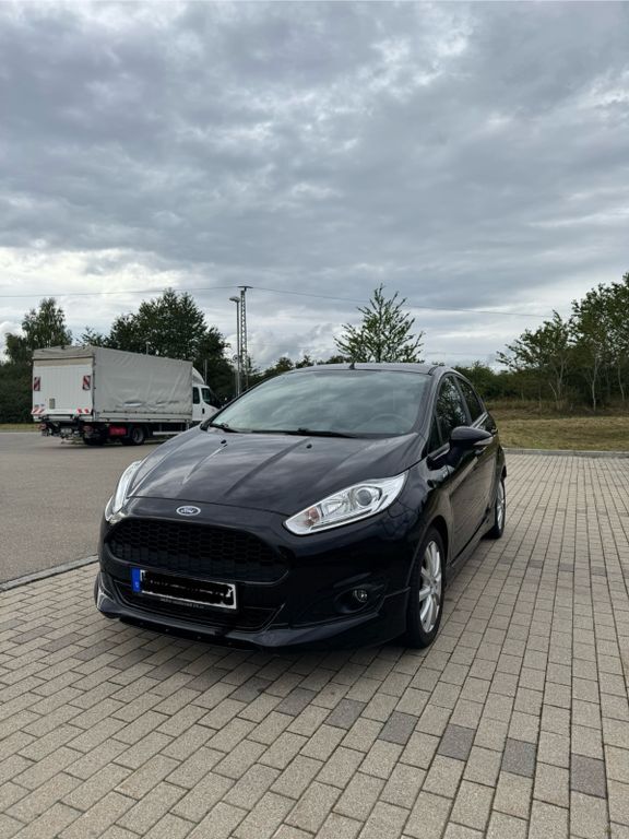 Ford Fiesta 73.000 km 8.400 € Horb 72160