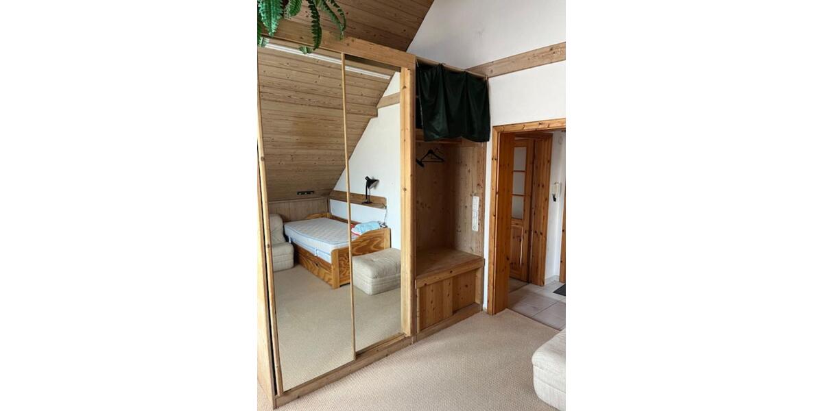 Dachgeschoßwohnung Heroldsberg - 1 Zimmer, 38 m&sup2;, 420&euro; | Angebot:25376404