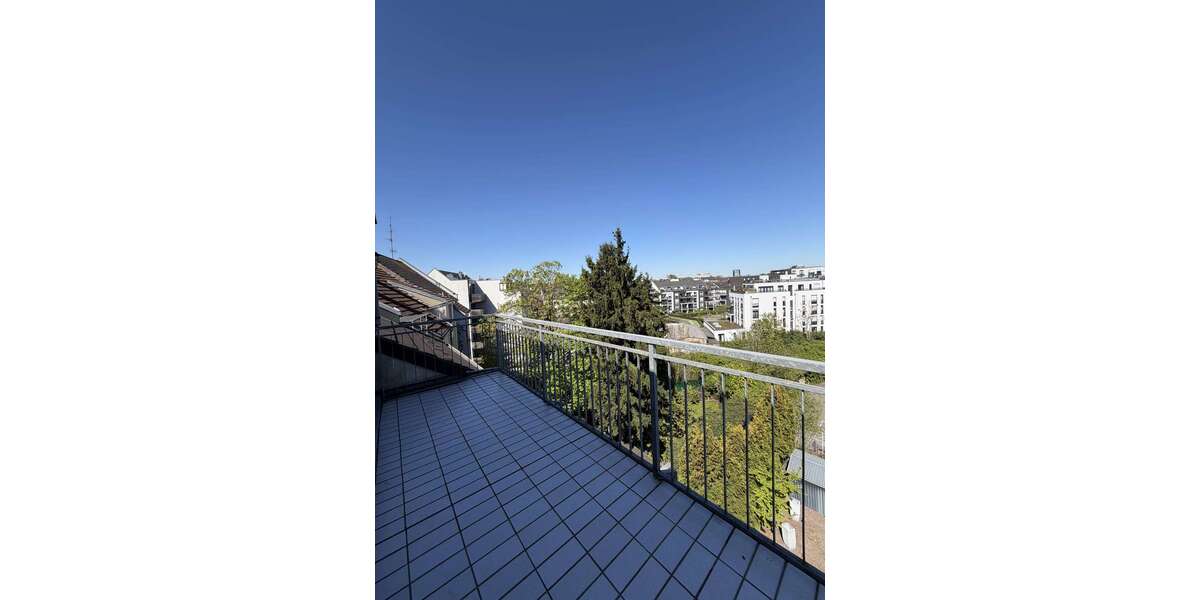 Etagenwohnung Düsseldorf Flingern Nord - 3 Zimmer, 86 m&sup2;, 1.205&euro; | Angebot:26350969