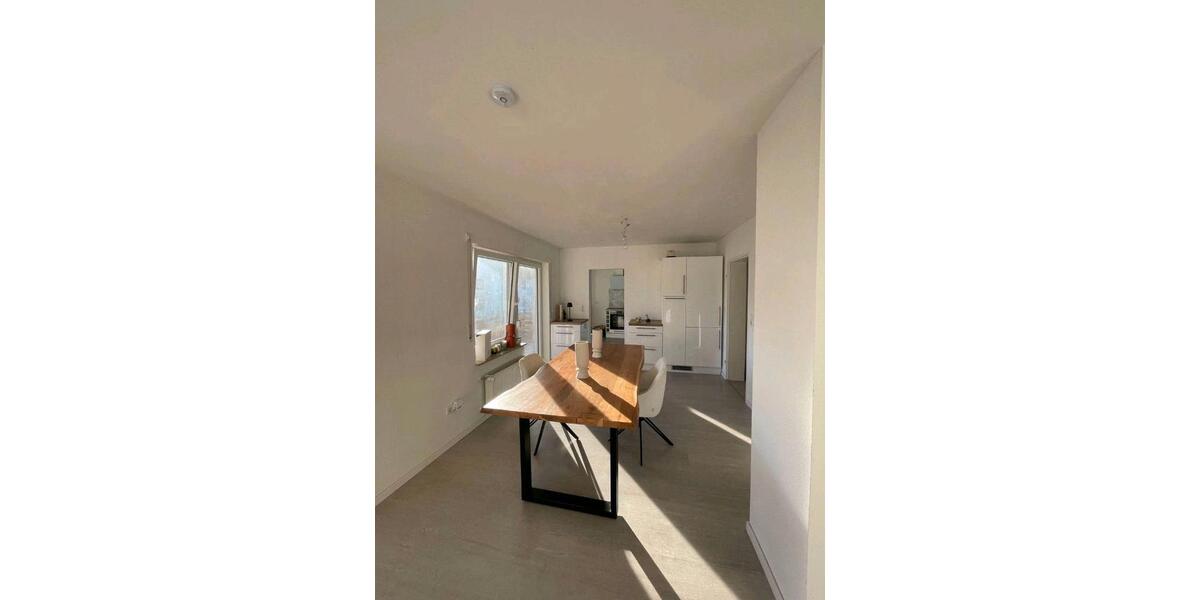 Etagenwohnung Geldersheim - 4.5 Zimmer, 114 m&sup2;, 900&euro; | Angebot:25657009