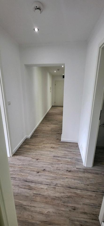 Provisionsfrei, 3 Zim, 75Qm², frisch modernisiert und renoviert