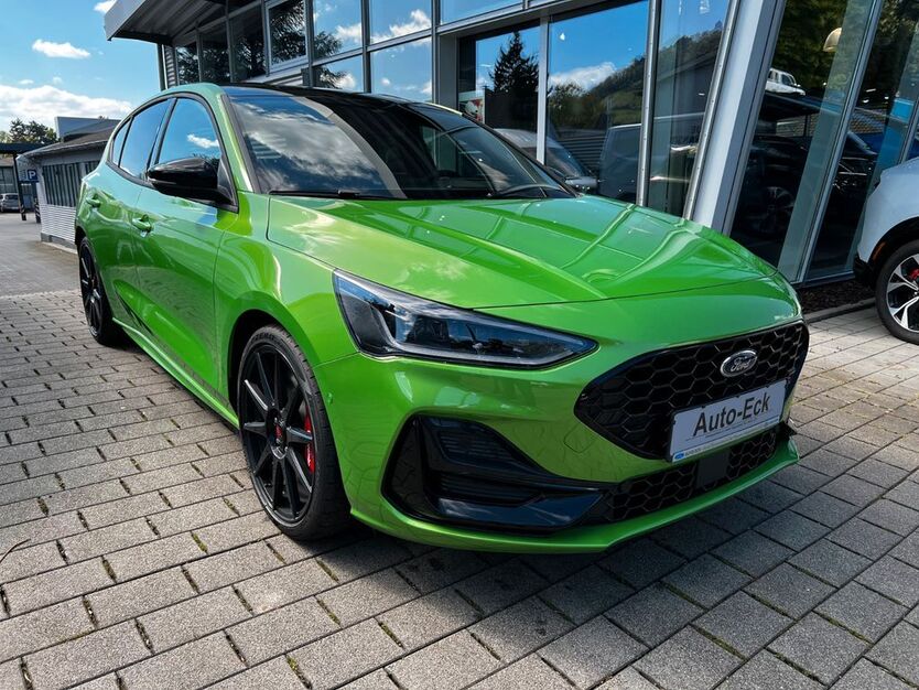 Ford Focus 2.000 km 44.390 € Heppenheim 64646