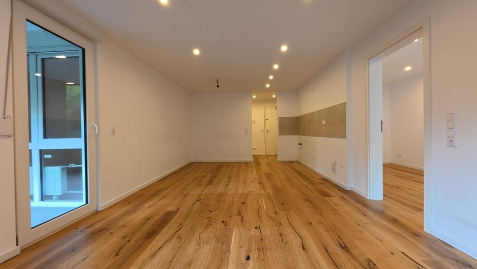 ++TOP neue 3 ZKB++Balkon++neue Einbauküche++TG Stellplatz++Parket 3 zimmer