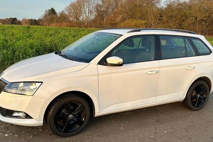 Skoda Fabia 73.000 km 10.350 &euro; Bad Bramstedt 24576