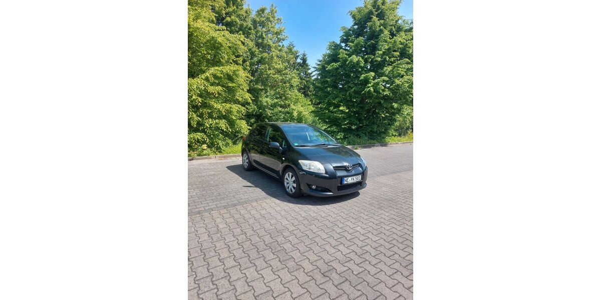 Toyota Auris 159.000 km 4.900 &euro; Grevenbroich 41516