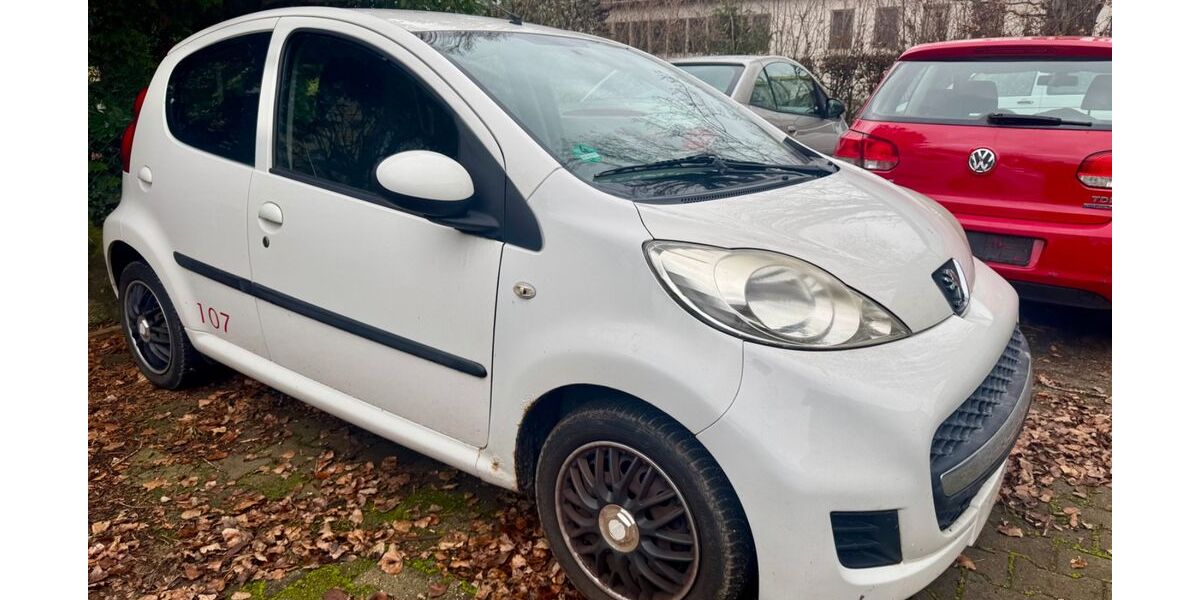 Peugeot 107 107.000 km 2.490 &euro; Worms 67551
