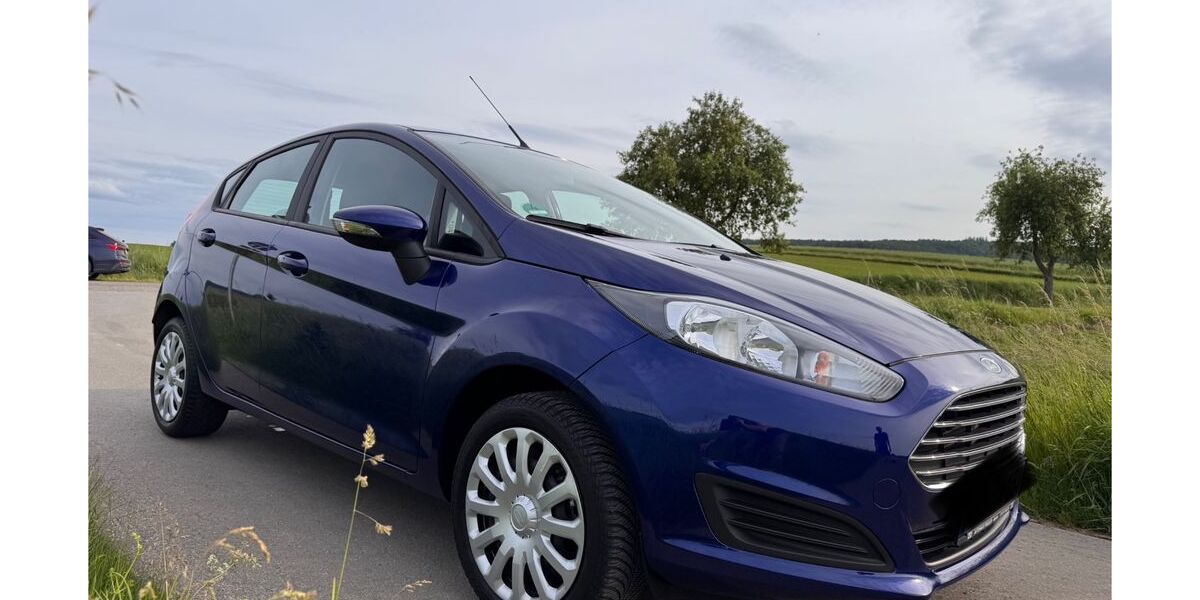 Ford Fiesta 25.550 km 8.490 &euro; Halle 37620