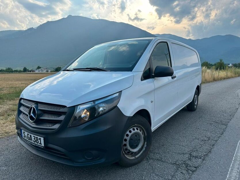 Mercedes-Benz Vito 258.000 km 14.100 € Stuttgart 70565