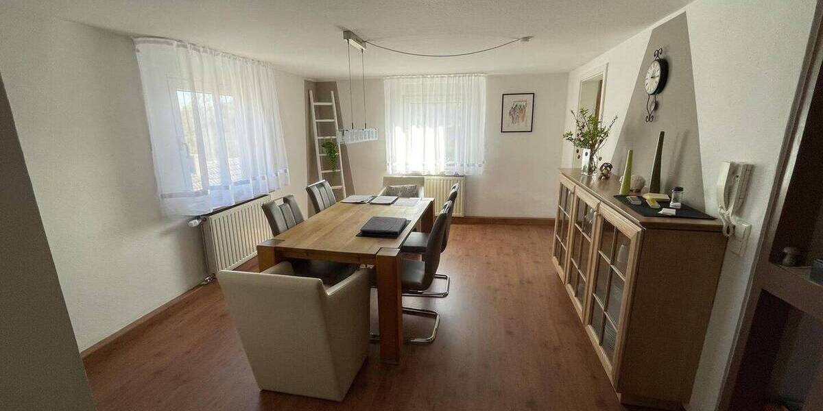 Mehrfamilienhaus, Wohnhaus Sachsenheim Kleinsachsenheim - 6 Zimmer, 172 m&sup2;, 349.000&euro; | Angebot:26108174