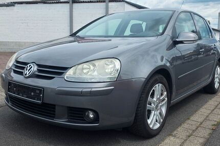 VW Golf 167.000 km 5.500 € Hainburg 63512