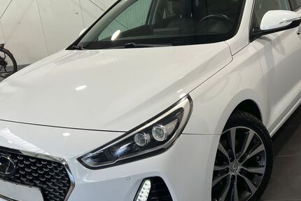 Hyundai i30 62.000 km 13.995 &euro; Bretten 75015