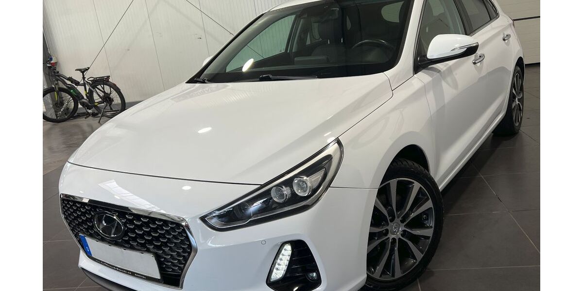 Hyundai i30 62.000 km 13.995 &euro; Bretten 75015