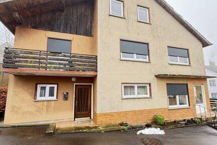 Haus Treuchtlingen / Auernheim Auernheim - 7 Zimmer, 189 m&sup2;, 330.000&euro; | Angebot:25385890