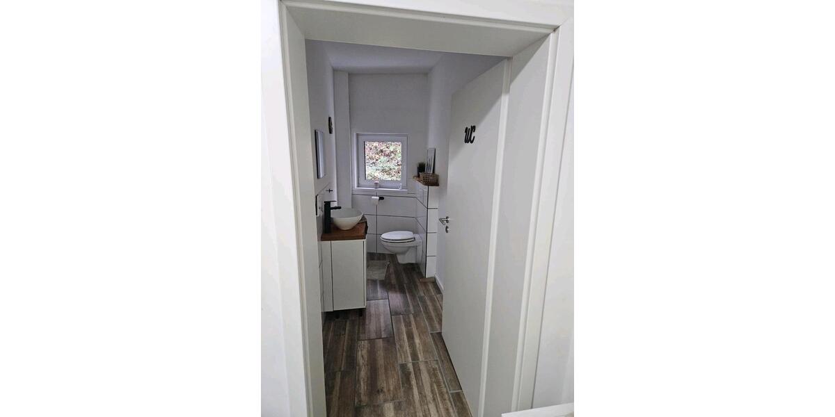 Erdgeschoßwohnung Nettersheim - 6 Zimmer, 140 m&sup2;, 1.350&euro; | Angebot:24652178