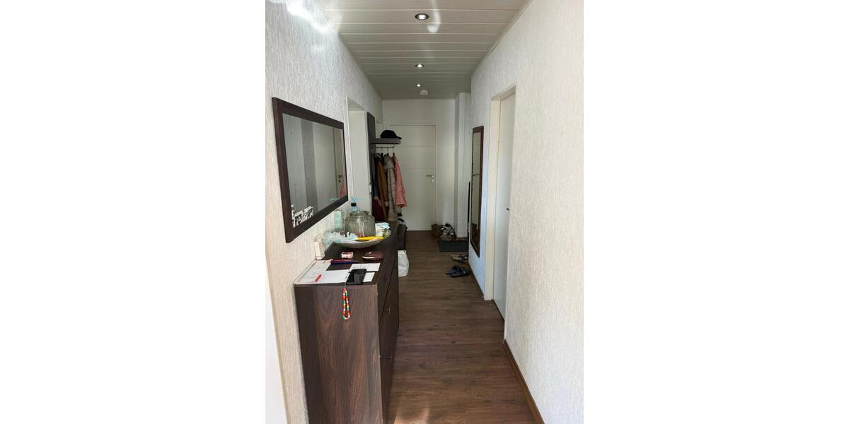 Etagenwohnung Hösbach - 4 Zimmer, 84 m&sup2;, 882&euro; | Angebot:26164358