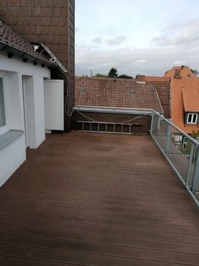 **4-Zimmer Dachgeschoss Wohnung im Zentrum mit großer Dachterrasse**