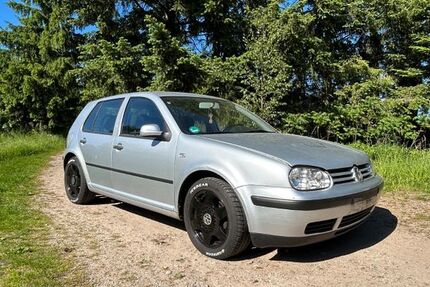 VW Golf 204.979 km 2.500 &euro; Groß Pankow 16928