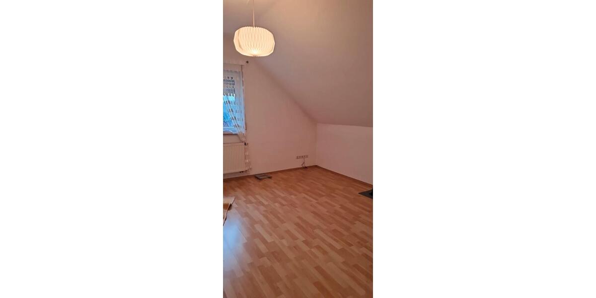 Etagenwohnung Altenstadt - 5 Zimmer, 195 m&sup2;, 1.900&euro; | Angebot:26331743