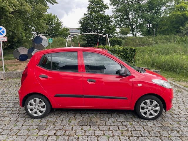 i10