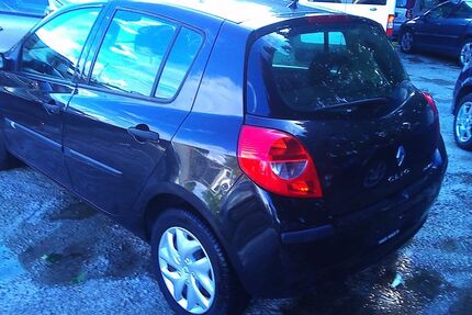 Renault Clio 193.654 km 1.111 € Mannheim 68309