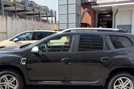 Dacia Duster 109.000 km 8.600 &euro; Hamburg 20537
