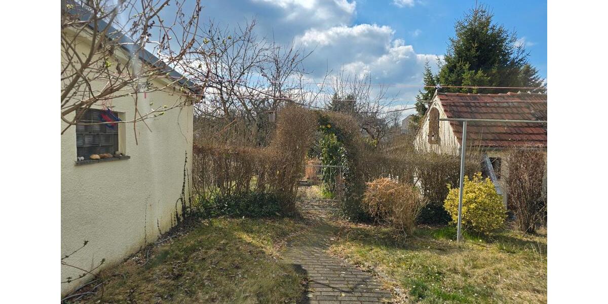 Doppelhaushälfte Markersdorf - 9 Zimmer, 106 m&sup2;, 230.000&euro; | Angebot:26398705