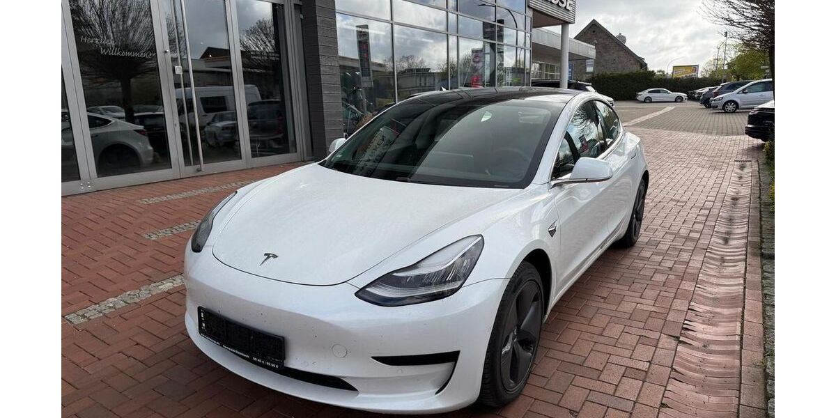 Tesla Model 3 64.500 km 22.990 &euro; Ibbenbüren 49477