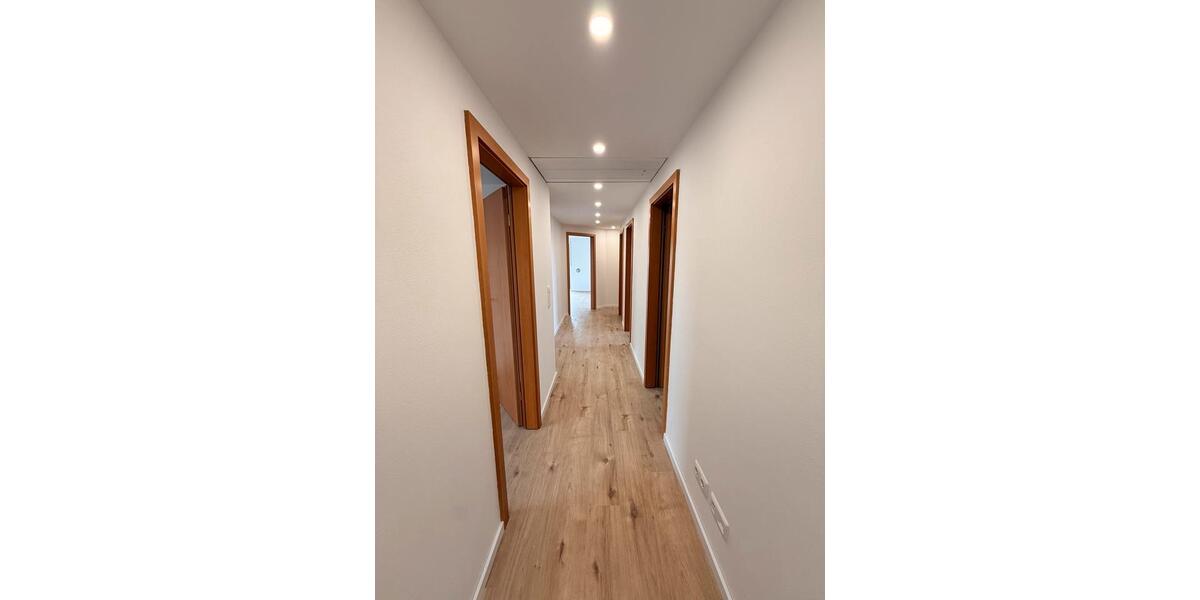 4-Zimmer-Dachgeschosswohnung in Bad Wörishofen – frisch renoviert 4 zimmer