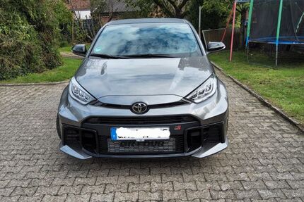 Toyota Yaris 2.700 km 43.990 &euro; Werne 59368