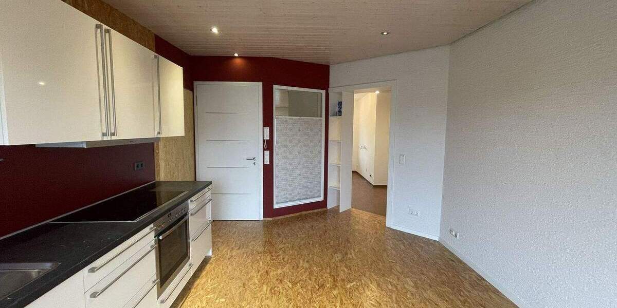 Etagenwohnung Stutensee Blankenloch - 3 Zimmer, 131 m&sup2;, 1.300&euro; | Angebot:24761781