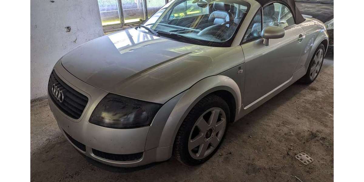 Audi TT 220.000 km 2.222 &euro; Nieheim 33039