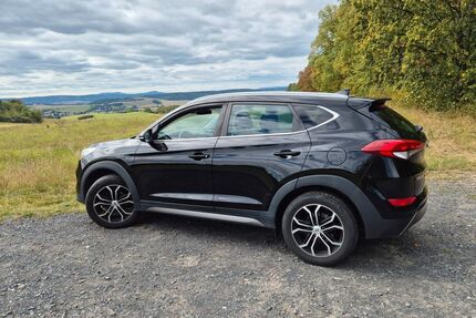 Hyundai TUCSON 107.000 km 14.200 € Bad Liebenstein 36448