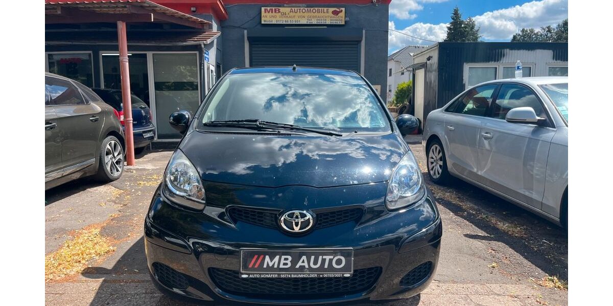 Toyota Aygo (X) 200.000 km 1.990 &euro; Saarwellingen 66793