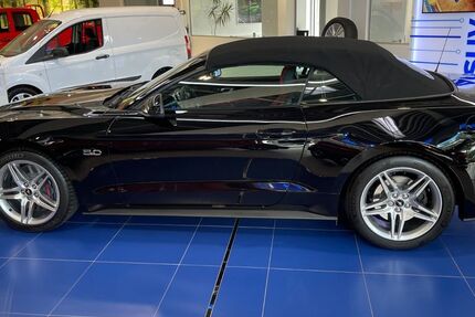 Ford Mustang 16.000 km 48.500 € Stollberg 09366