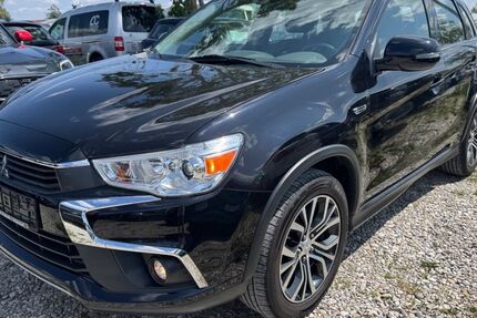 Mitsubishi ASX 106.000 km 9.900 &euro; München 81829