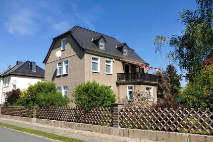 Einfamilienhaus mit Einliegerwohnung 8 zimmer