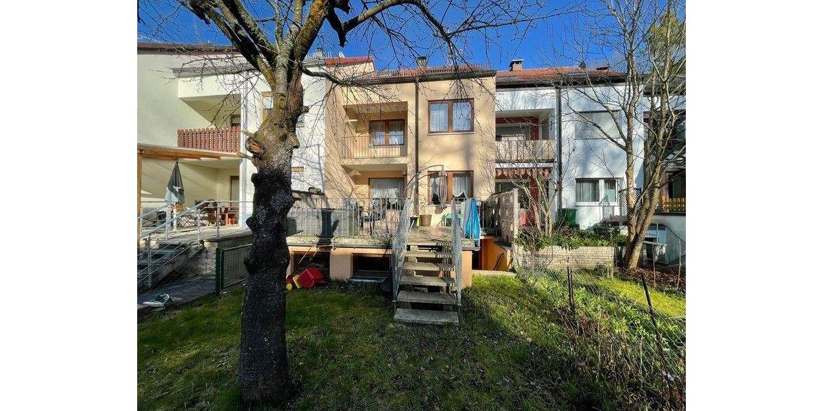 Mehrfamilienhaus, Wohnhaus Fürth Oberfürberg - 5 Zimmer, 107 m&sup2;, 334.000&euro; | Angebot:25743110
