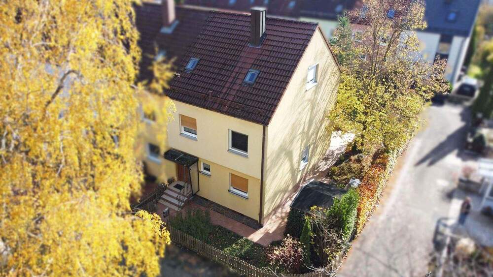 Erfolgreich VERKAUFT: Familienfreundliches Reiheneckhaus in schöner Lage 5 zimmer