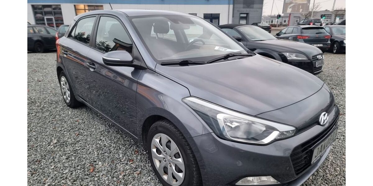 Hyundai i20 110.950 km 8.990 &euro; Husum 25813