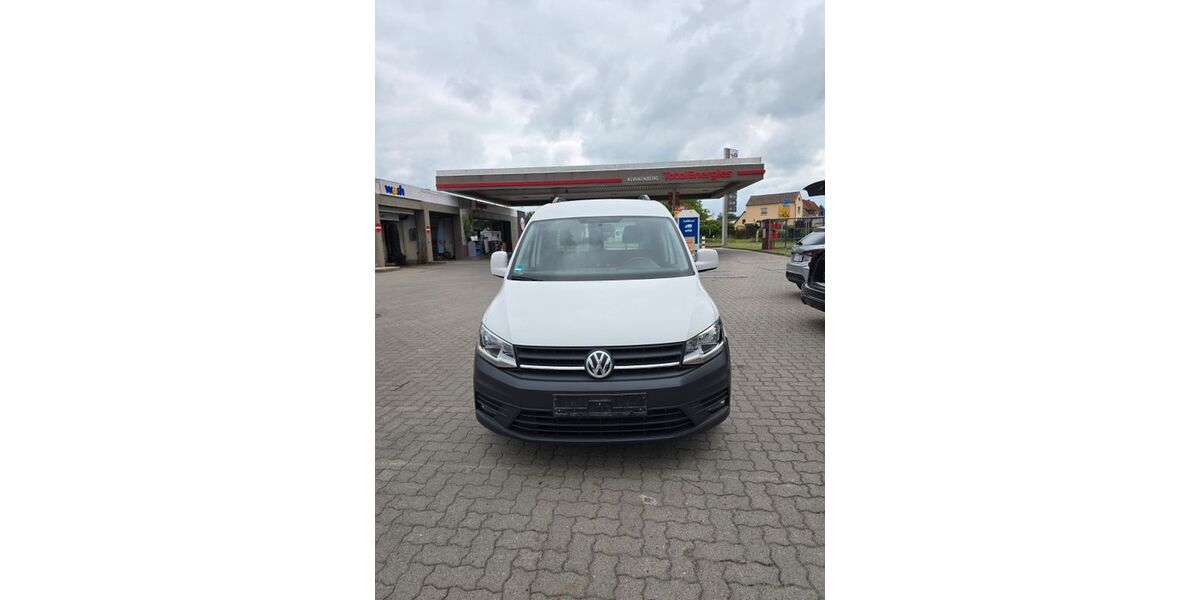 VW Caddy 77.000 km 14.999 &euro; Jarmen 17126