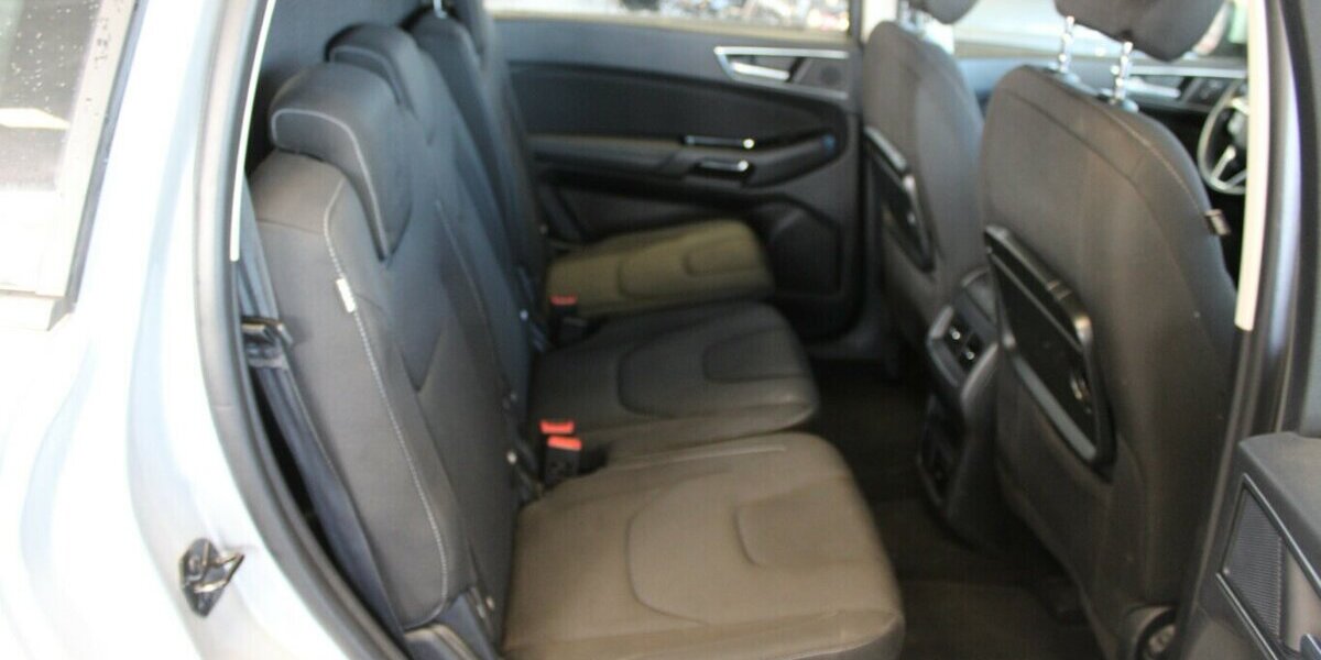 Ford S-Max 2.5 Duratec FHEV TITANIUM -AHK - 97.950 km 22.980 &euro; Euskirchen 53881