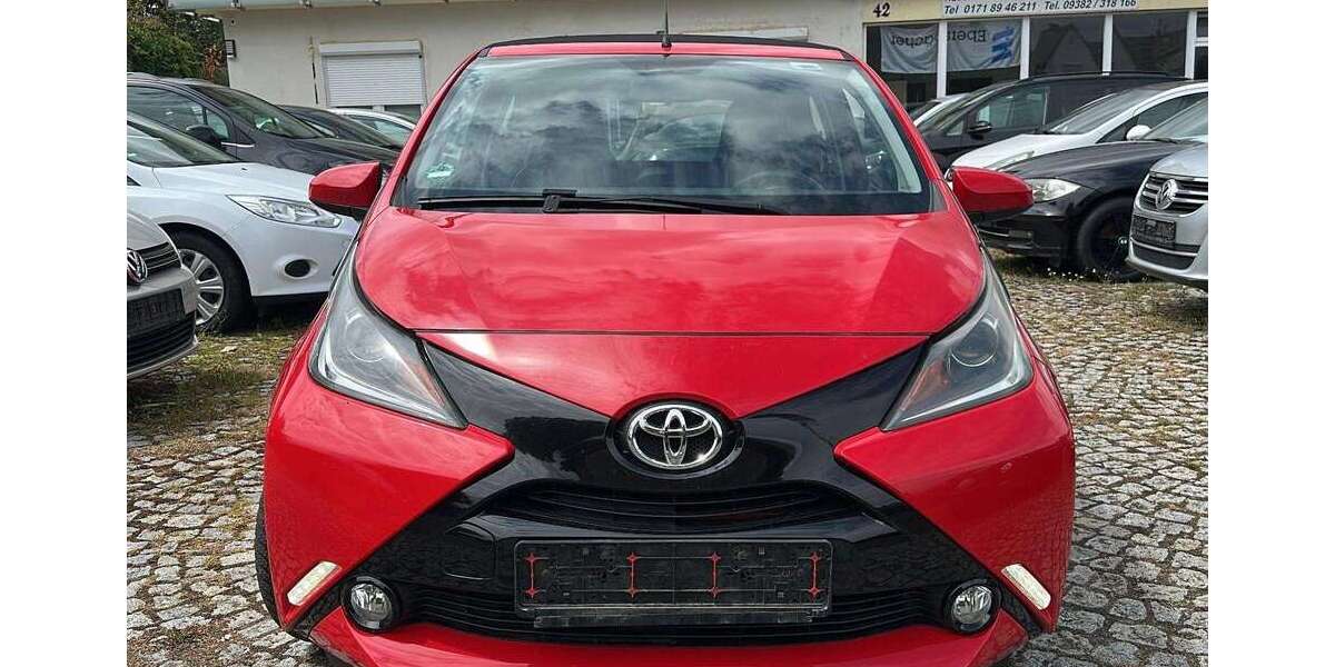 Toyota Aygo 80.000 km 9.700 &euro; Gerolzhofen 97447