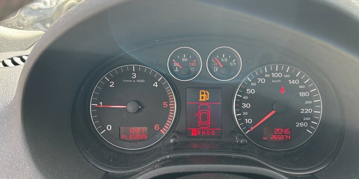 Audi A3 2.0 TDI S line Sportpaket plus Aut.Xenon Leder 265.000 km 4.200 &euro; Altdorf 84032