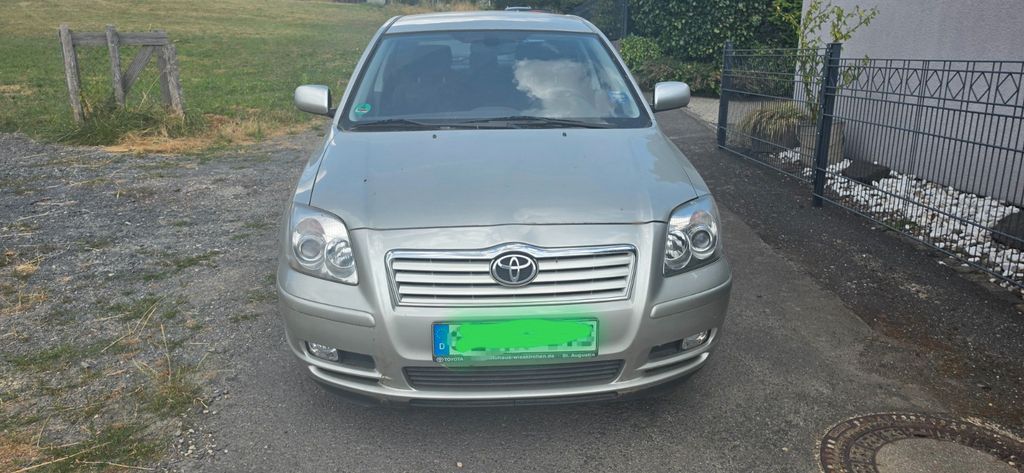 Toyota Avensis 76.000 km 3.500 &euro; Königswinter 53639