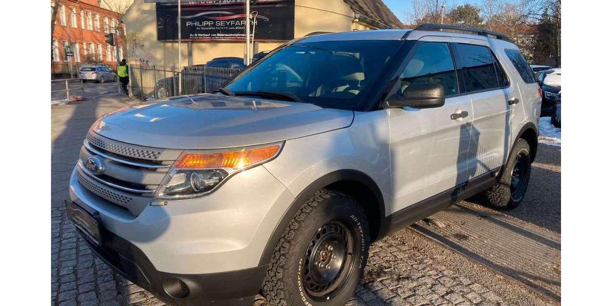 Ford Explorer 184.000 km 11.590 € Berlin 12107