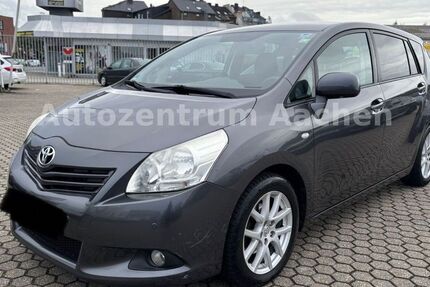 Toyota Verso 189.000 km 4.990 € aachen 52070