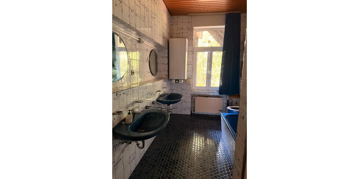 Einfamilienhaus Rees - 3 Zimmer, 320 m&sup2;, 699.000&euro; | Angebot:27080103