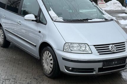 VW Sharan 210.000 km 2.900 &euro; Heusenstamm 63150