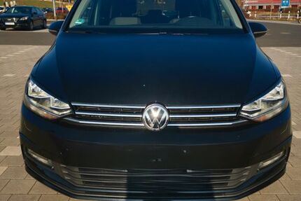VW Touran 146.000 km 12.700 € Hahnbach 92256