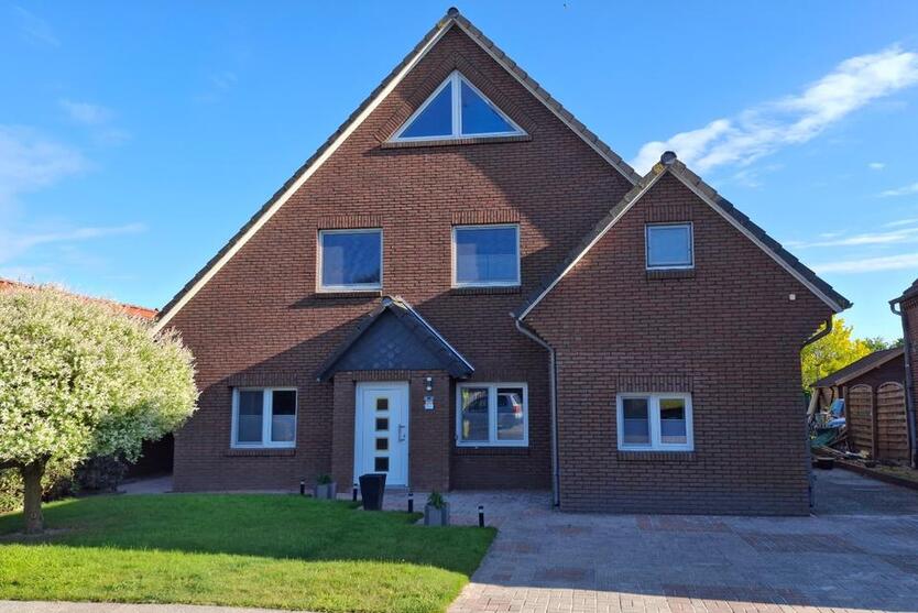 Modernes Ein-Zweifamilienhaus, Mehrgenerationenhaus, Ausbaumögli